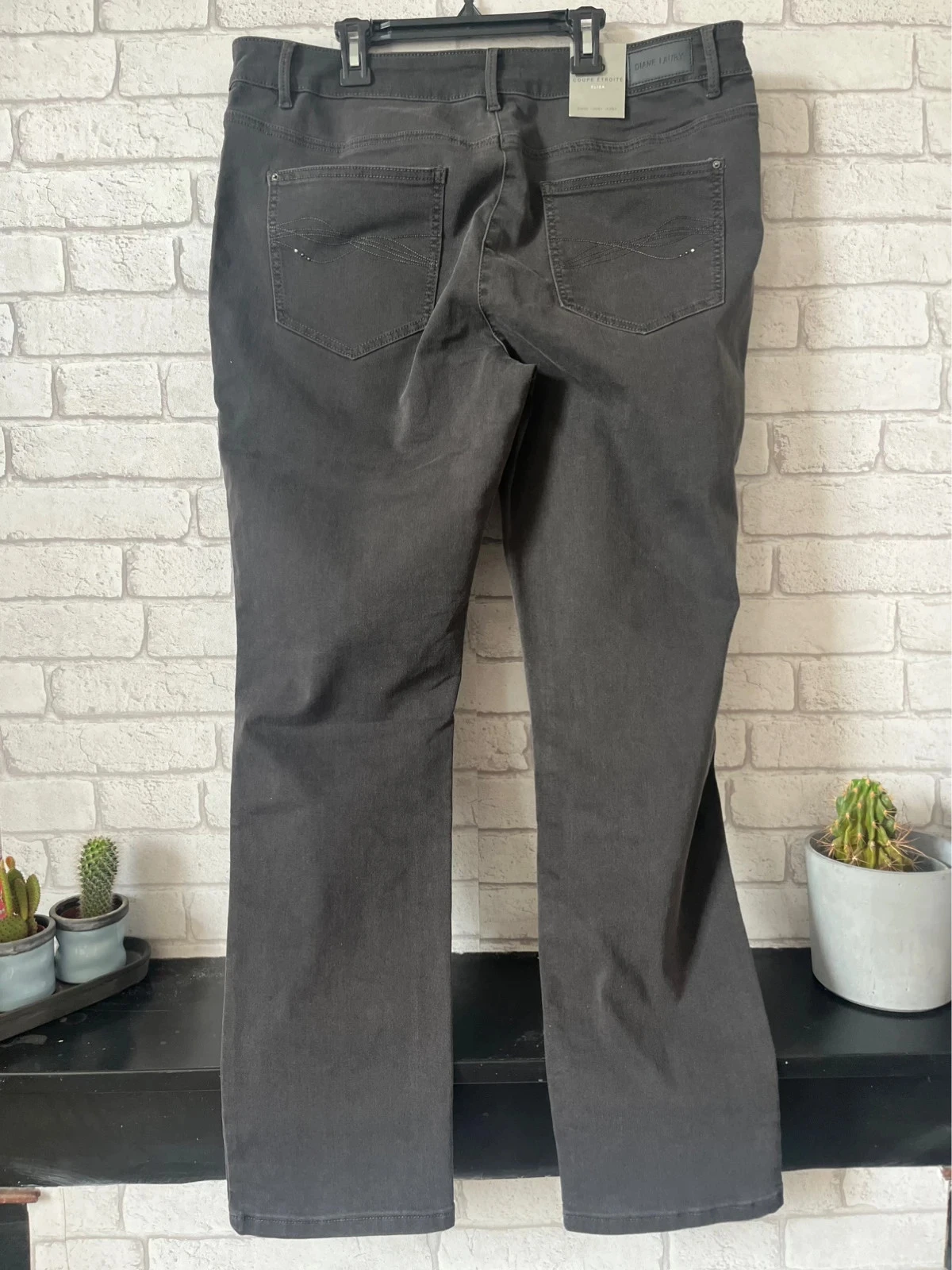 Jean femme Diane Laury – Modèle Elisa – Taille 50 – Neuf avec étiquette – Gris foncé – photo 2